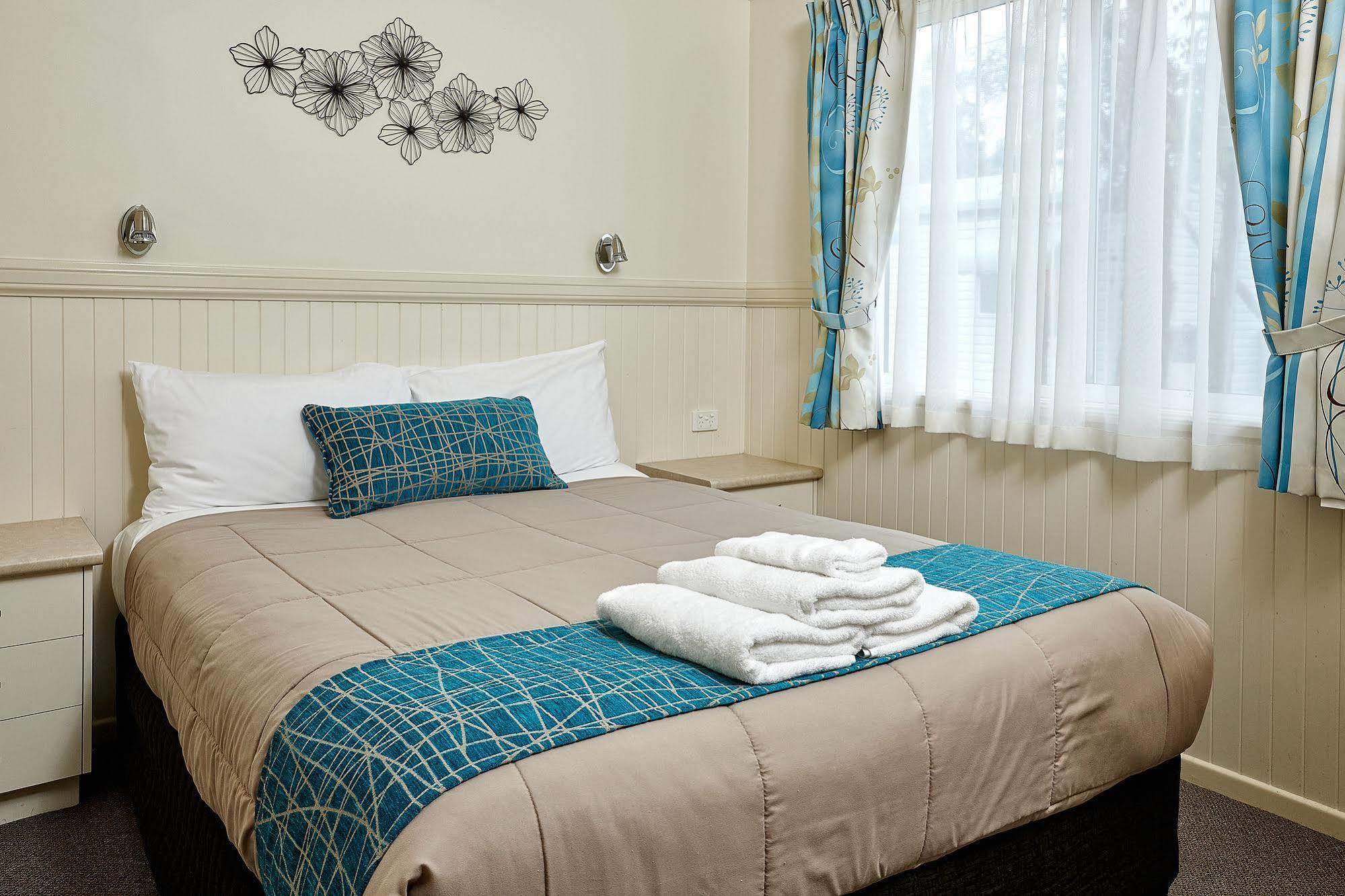 แอชมอร์ ปาล์มส์ ฮอลิเดย์ วิลเลจ Hotel โกลด์โคสต์ ภายนอก รูปภาพ
